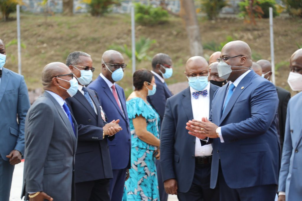LeKabala's tweet photo. De retour à kinshasa ce jeudi 16 juillet 2020 en fin d'après-midi,  après un bref séjour de 24h au #Congo_Brazzaville , son Excellence Monsieur le Président #RDC #Felix_Tshisekedi en faisant un tour d'horizon sur la situation #sanitaire #securitaire #diplomatique https://t.co/RO4r4lsdzM