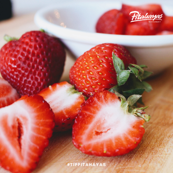Pitahayas_Rest's tweet photo. ¿Sabias que?....Los frutos de color rojo pueden ayudarte a mantener sano el corazón, la circulación y sistema urinario. Además previenen algunas tipos de cáncer. 🍓
¡Una razón más para disfrutar de todos ellos! https://t.co/9Zc4nxIikM