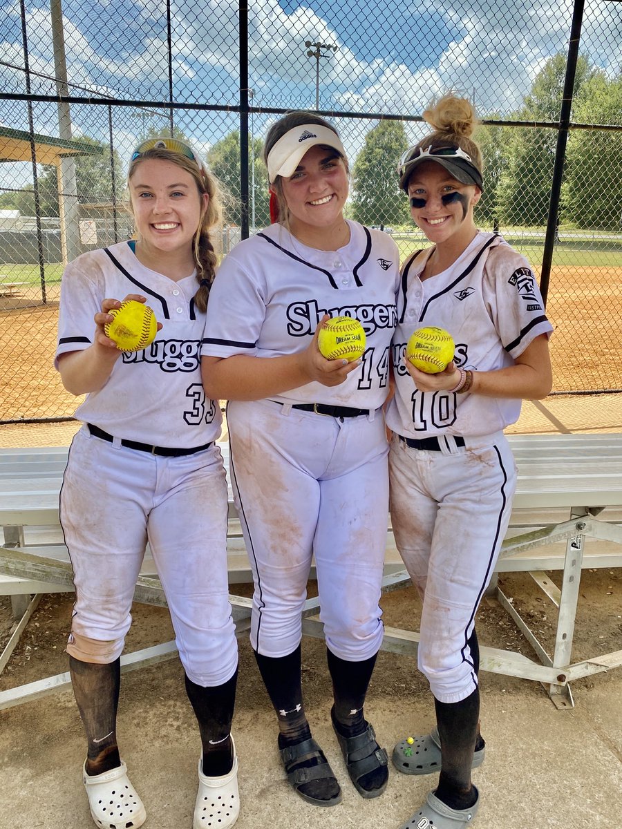 DINGER CLUB!!! Ella, Calysta, Tenley all hit bombs in first game today!! Go Sluggers🥎🥎⁦<a href="/prp_softball/">PRP Softball</a>⁩⁦<a href="/MLCHS_Softball/">Collins Titans Softball🥎</a>⁩ ⁦<a href="/CCLadyColonels/">CCHS Softball</a>⁩