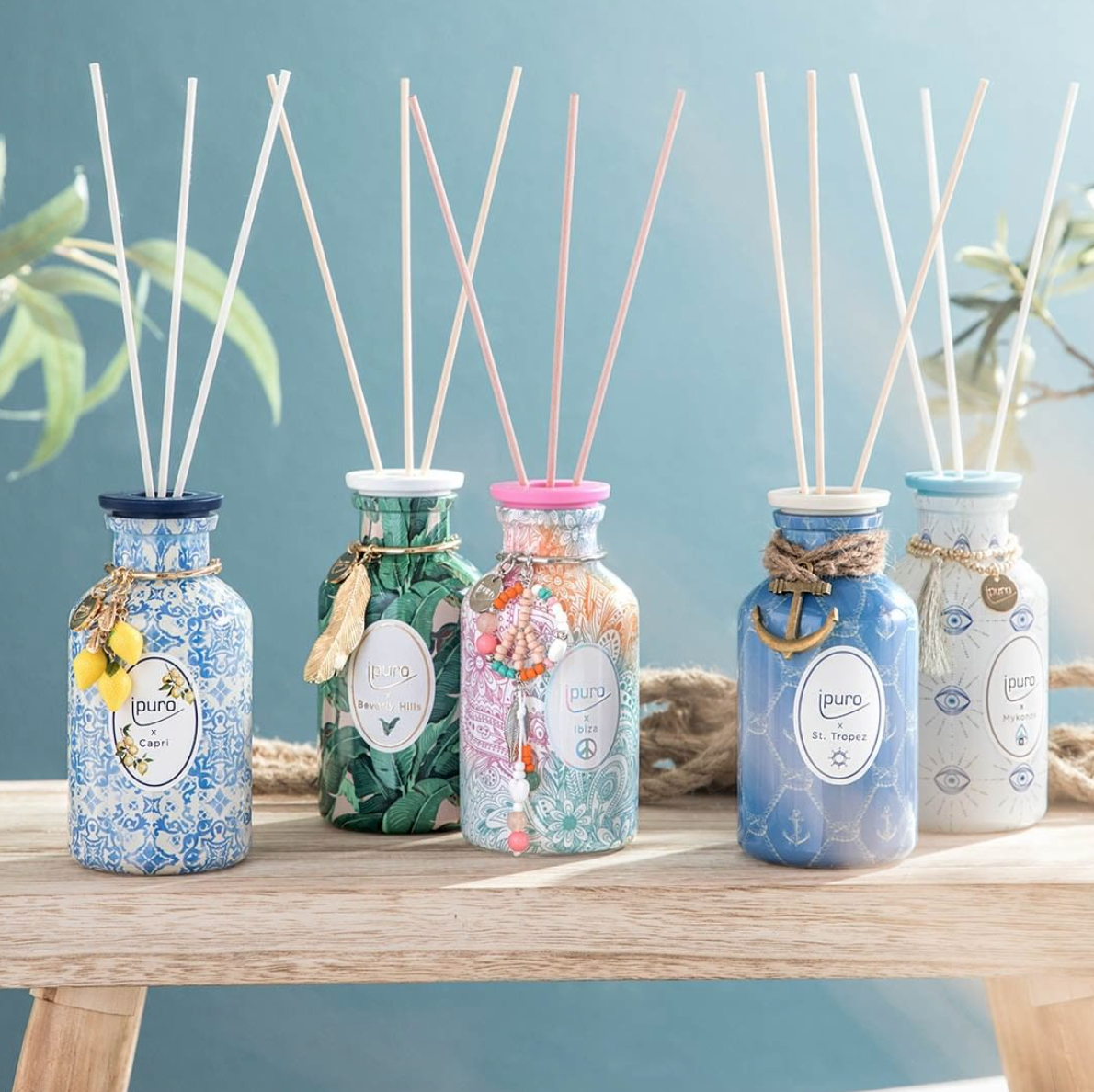 easy_agency's tweet photo. Wow! How gorgeous are Ipuro's limited edition fragrances? While this year may be very different for everyone, why not treat yourself and bring a little holiday to your home? These stunning fragrances come in five different editions. Which one would you pick?💖 https://t.co/MWUnNL3EVT