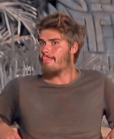 minik kartal🥺🦅🖤
SENİ SEVİYORUZ BARIŞ