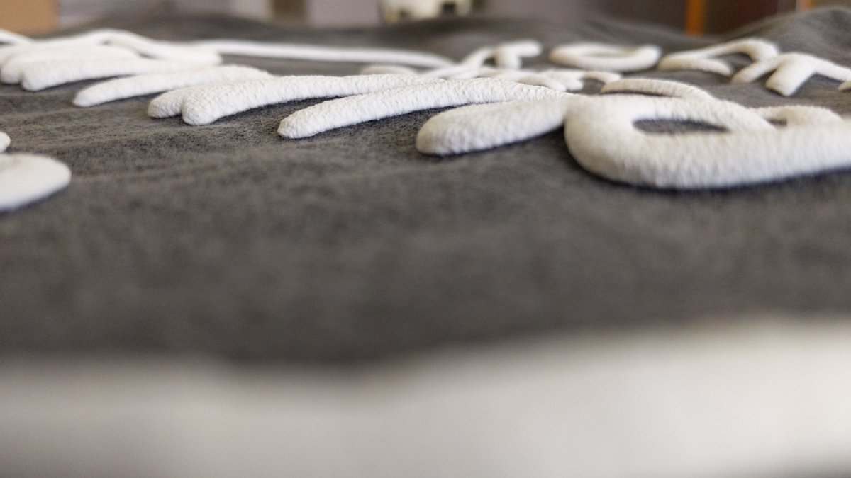 JWPicker's tweet image. You want Puff?!?! I'll give you Puff!  Was surprised how high this puff came out.  A lot of times puff will suck in the shirt &amp;amp; you can see an embossing from underneath.  Luckily this design has thinner lines &amp;amp; didn't pucker the garment too much. The teens will love it!  #puffink