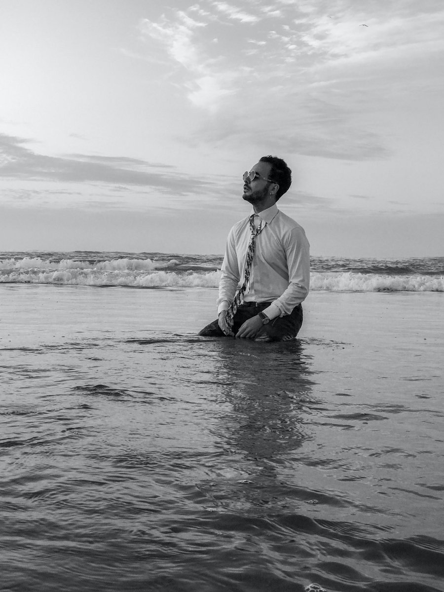 Redbeard_Co's tweet photo. Let confidence wash away doubts. 

Photo: @Vitruvian Badr via @unsplash

#redbeardgrooming #beard #beards #bearded #beardlife #beardstyle #beardgang #beardlove #beardedgentlemen #beardedgentleman #mensfashion #menwithclass #menstyle #mensgrooming #beardoil #charisma #confidence https://t.co/HJOoIAM849