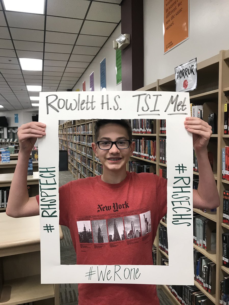 RHS_Eagles's tweet photo. @RHS_Eagles PTech and ECHS students are making progress! #PassingTheTSI #WeROne #RHSPTech #RHSECHS @RhsAcademy https://t.co/aAT6ZuRPXc