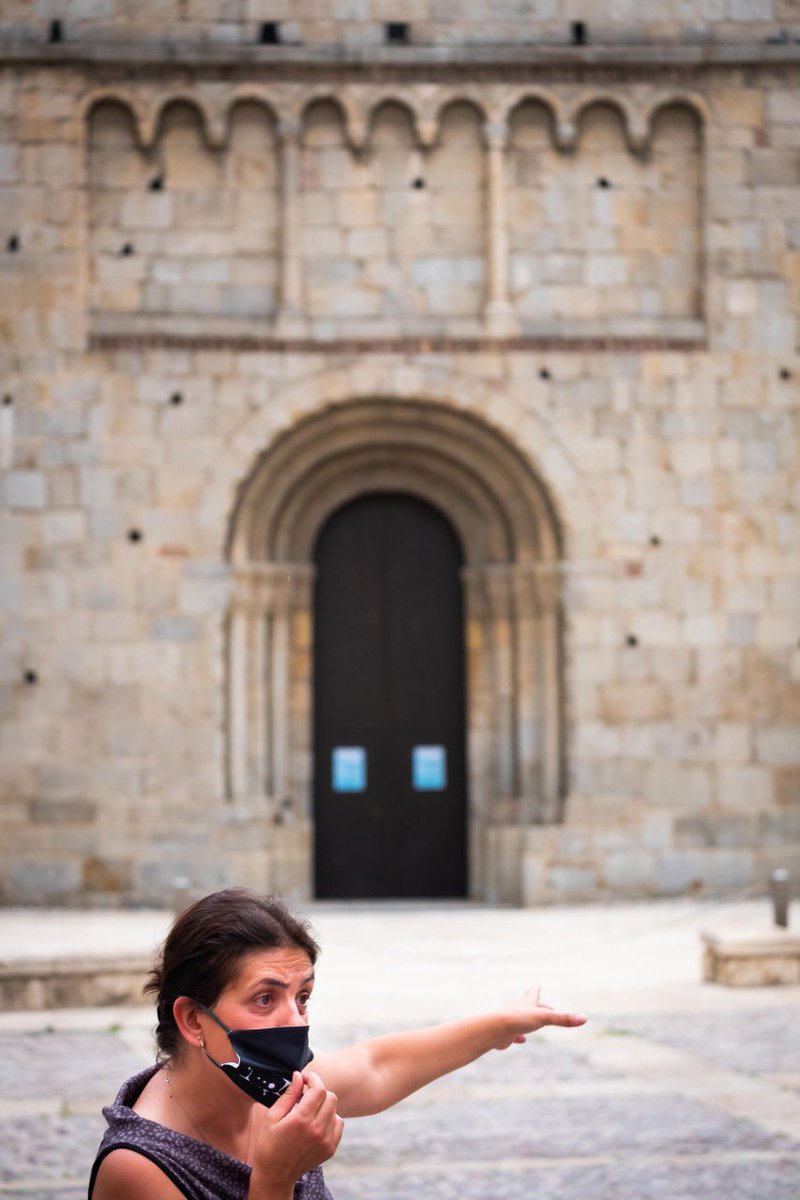 jorfabrega's tweet photo. 16. Demà hi ha una visita guiada sobre la Seu durant la Segona Guerra Mundial i dilluns es reinicien les visites guiades a la Catedral. Dissabte en vam fer una pels Instagramers (els @igersseu) amb Pilar Aláez. Aquestes visites no us les podeu perdre. (📸 @tonylaraandorra) https://t.co/UvIlwazOPx
