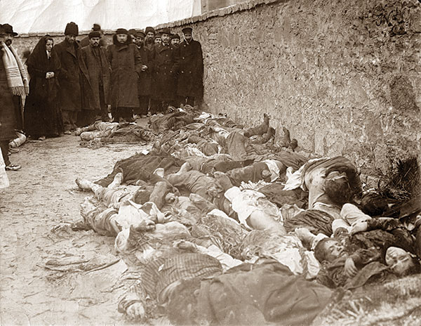 Kamran97675572's tweet photo. Everyone will see these injustices ,this barbarism.
How can some people say that Armenians are innocent?
They did this type of savageries us,our nation.
Where is humanity?
We demand our rights!🇦🇿
#StopArmenianAggression 
#StopArmenianOccupation 
#KarabakhisAzerbaijan https://t.co/47XwGz11hQ