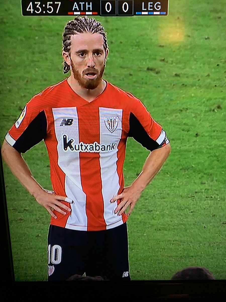 RajadoresFutbol's tweet photo. Muniain no solo ha dejado de tener pinta de sub21, sino que ahora es internacional por República Dominicana. https://t.co/kRPFauaxIf