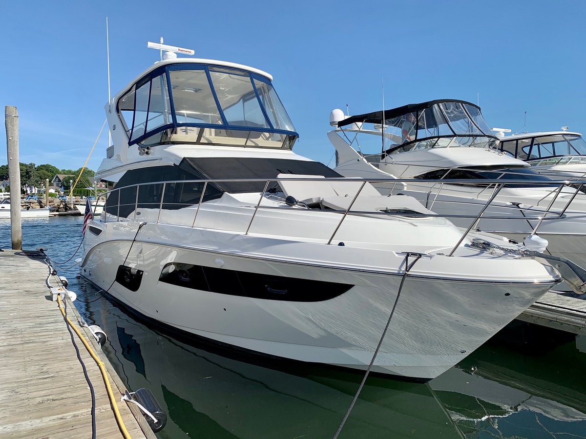 bostonyacht's tweet photo. Successful day for broker @AndrewTSavage at Wickford Shipyard in Rhode Island for the survey and sea trial of this 2017 Sea Ray 460 Fly. #boatlife #brokerageboats #boat4you #bostonyacht https://t.co/h9bfyakyOJ