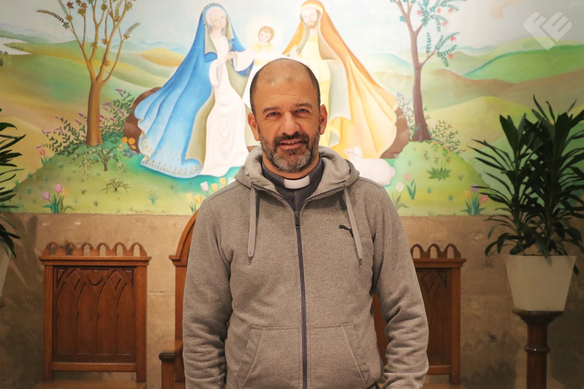 Programa_FE's tweet photo. El Párroco @delRioMariano de la Iglesia @PqaSFamilia,  nos contó sobre la importancia y el uso de las RRSS durante el actual contexto ya que encontraron en ellas una manera de acercarse a muchos más fieles.

Podés leer la nota completa en → https://t.co/IAq10Dwq4K https://t.co/luAZvwLENR