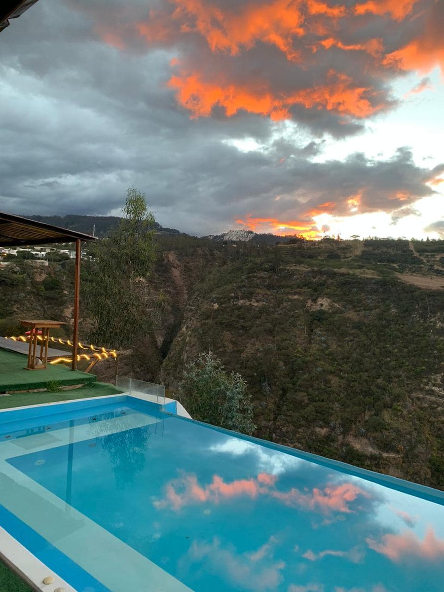 ichangopa's tweet photo. What a wonderful view!
Foto: Nayón Xtreme Valley 
#nayon 
#reactivacioneconomica 
#Turismo https://t.co/XoL2fMPCAY