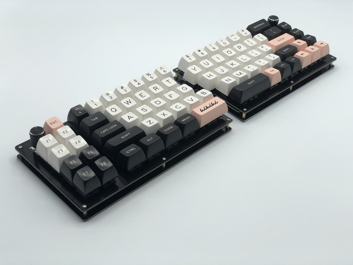 keebio's tweet photo. Quefrency Rev. 2 now available, enjoy the world of split #splitkeyboard https://t.co/dSik7vWJIh