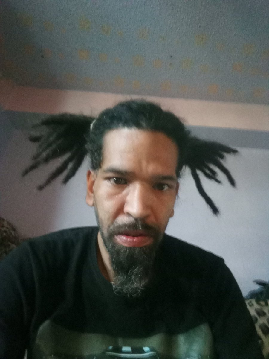 jus_blazed911's tweet photo. #dreadicated #knotnation #greatlocs #dreadication happy Thursday. Stay safe https://t.co/NvfOAvMvzu