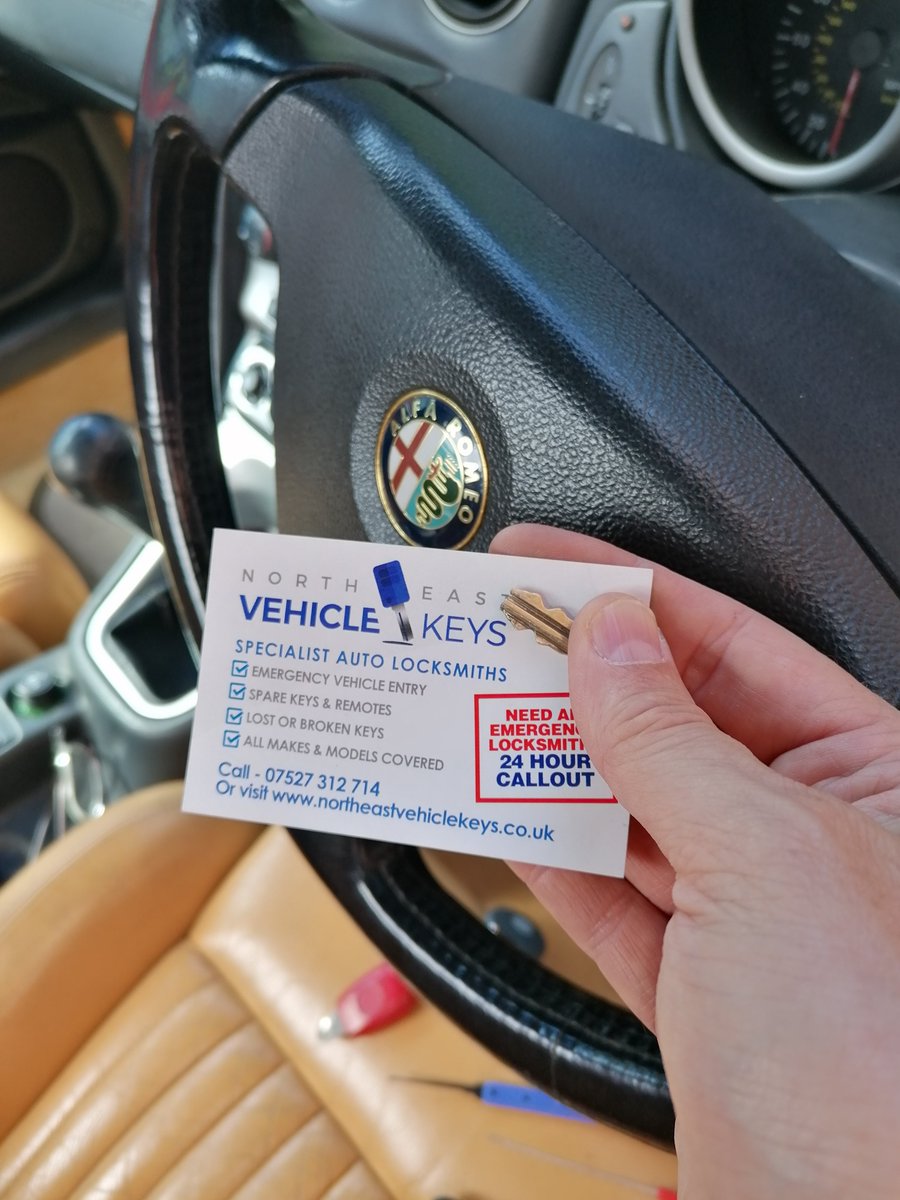 NEVKeys's tweet photo. A simple broken key extraction today on this lovely little Alfa Romeo Spider 916..🔑
Have you snapped your key?
Get in touch for immediate help on 07527 312714
https://t.co/FJbMacX8Nf 
#alfaromeospider #alfaromeo #lusso https://t.co/zlI596NOqk