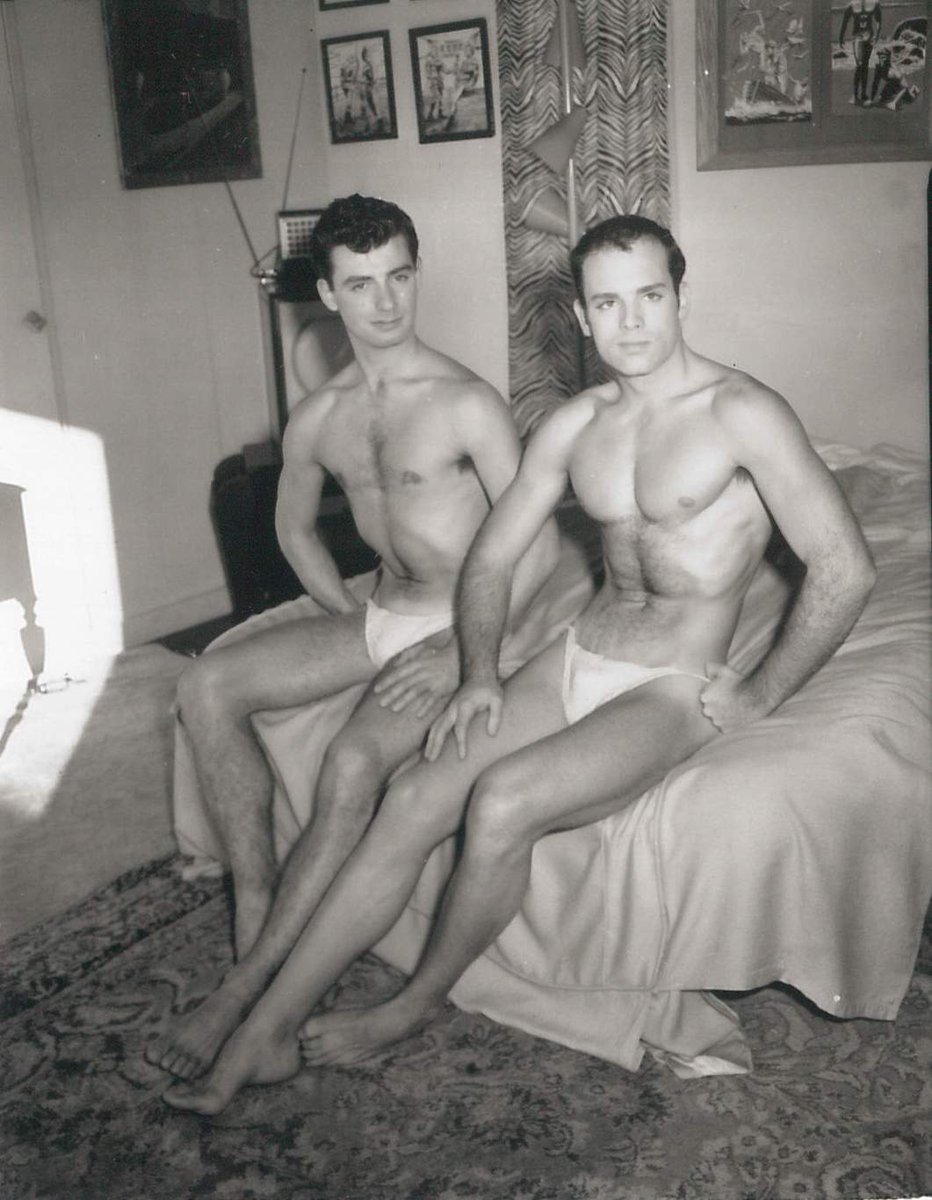 creatureblackl1's tweet photo. More photos of Roger Cote aka Roger Conte (and Bob McNamara in second photo) [Photos by Richard Fontaine aka Apollo, TYC, Pat Milo and J. Brian aka Calafran] Los Angeles, 1960 and later #rogercote #richardfontaine #apollostudio #patmilo #tycstudio #jbrian #calafran #vintagemen https://t.co/KGRc8IOhDO