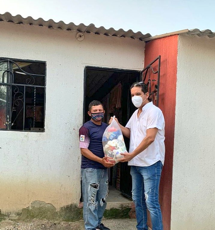 alcaldiasab's tweet photo. Gracias a los esfuerzos de la Administración Municipal y de Isa-Transelca @intercolombia, las ayudas alimentarias llegaron a los moradores de los barrios; Los Robles, Alianza 1era y 2da etapa, y la vereda Laguna de Oxidación.
#UnidosDeCorazón💚💛
#SabanalargaSolidaria https://t.co/kXG2r8HPCw