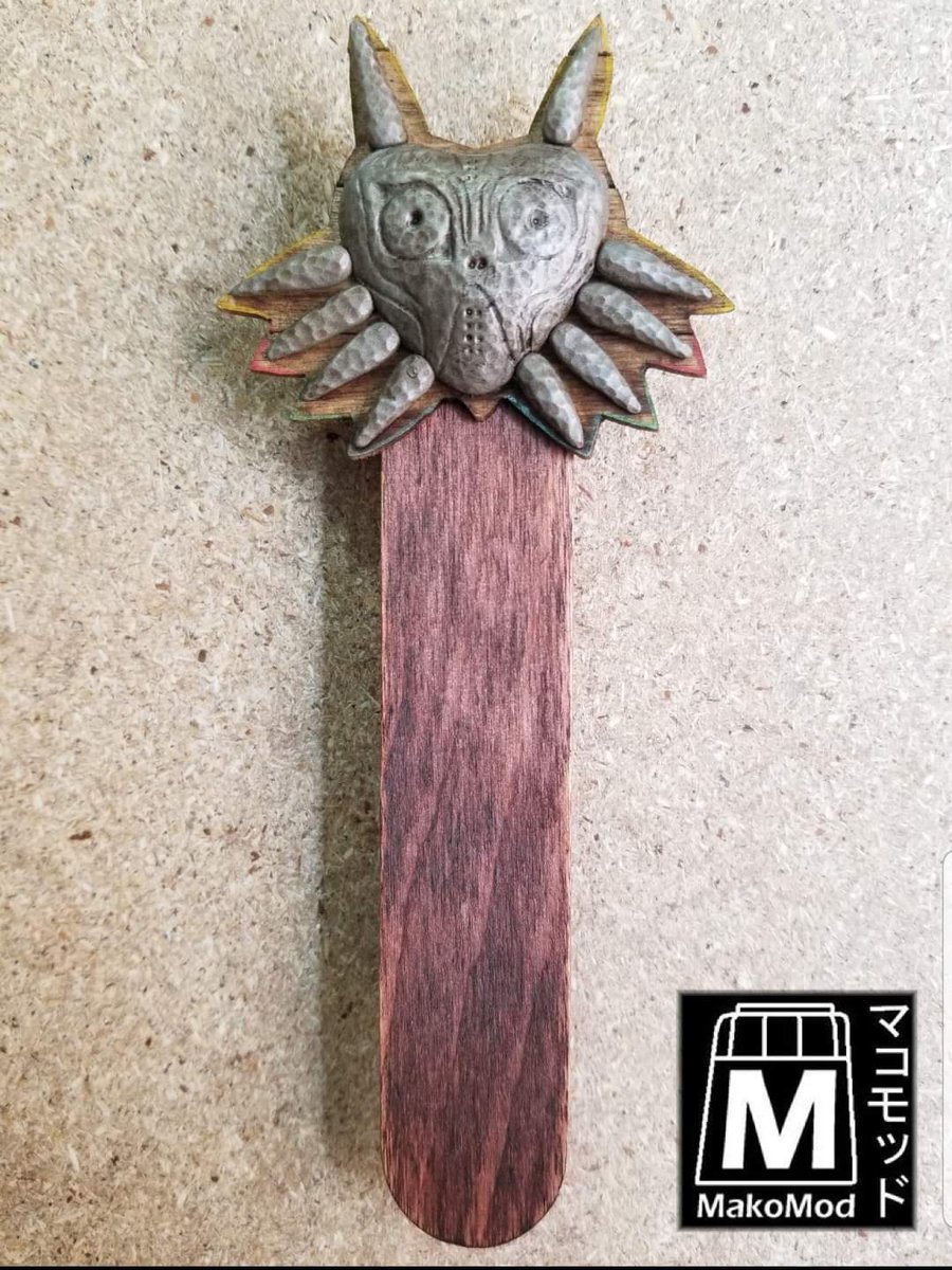 TheMakoMod's tweet photo. 🎁 SORTEO EXPRESS 🎁

 ❧ Majora's Mask Bookmark ❧

Para participar:

👉RT a este tuit 🔃 
👉Sigue a @MakoModding 
👉Etiqueta a un amigo con el hashtag #makomod y dile cosas chidas.

🌍 Envío gratuito a todo el mundo
ℹ️ Finaliza mañana viernes a medianoche 🌚 https://t.co/ZvMWGleUVI