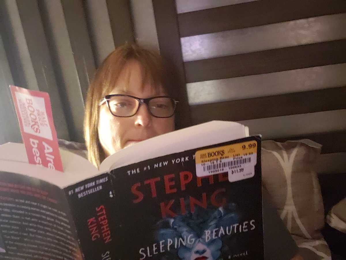 GOSA_Colleen's tweet photo. @StephenKing I see what you did there adding in @deankoontz to your novel. I actually laughed out loud. I enjoy both of your books.
#archnemesis #horrorcomedy #read #literacy https://t.co/2rx7uL3zuk