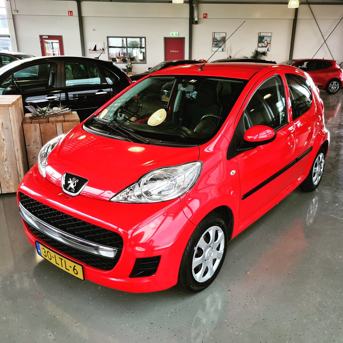 Ben je op vakantie en kom je deze tegen. Wat doe je dan? Juist, met 2 auto's weer huiswaarts!