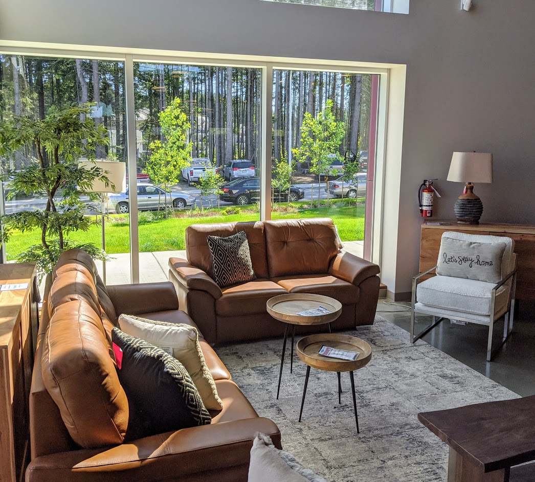 DoddsFurniture's tweet photo. Hello Nanaimo! We're thrilled to have opened our doors here in the Harbour City! You can now #DecorateWithDodds in person @DoddsFurniture 4900 Uplands Drive seven days a week! #YCD #1069TheWolf #NanaimoNewsBulletin #1023TheWave #NanaimoChamber #NanaimoNewsNOW https://t.co/6huUHDrqLl