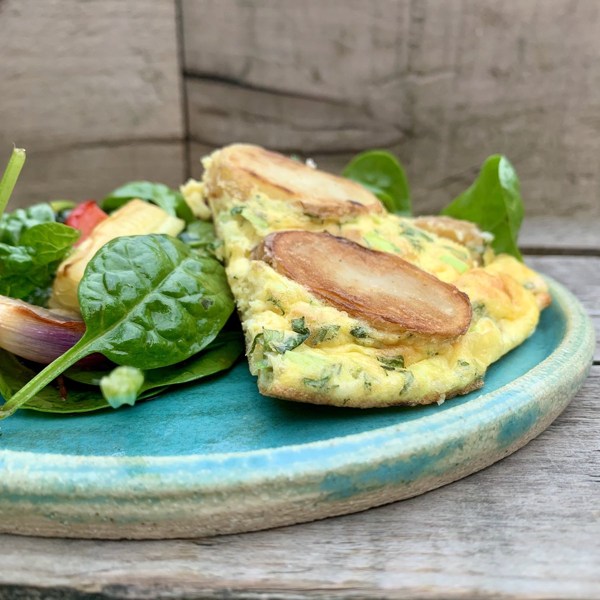 Cluckmuckcook's tweet photo. Feta cheese and herb #frittata with a roasted veg salad. Catching up on the #leithscooking #nutrition course. The last picture was “for the gram”, balancing a plate over the lavender bush whilst trying not to get attacked by bees 🐝🤪🤷🏻♂️🤣. #fitfood #5aday https://t.co/PhO4x1mSnJ
