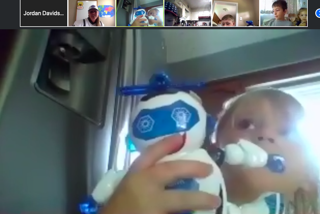 MrsHetzelSMSD's tweet photo. These inventors are ready for take off! How cool that they got not one, but TWO robots! One to take apart and examine and another to use as a dance partner👯. @MissCampbell01 @d_alphson @munseysroom 
I cannot wait to see all the inventions being shared at Showcase tomorrow! https://t.co/vnV0qBVvCf