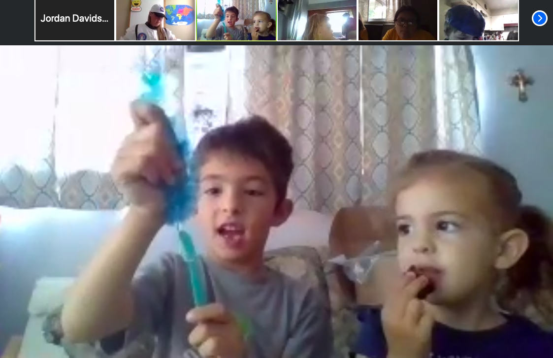 MrsHetzelSMSD's tweet photo. These inventors are ready for take off! How cool that they got not one, but TWO robots! One to take apart and examine and another to use as a dance partner👯. @MissCampbell01 @d_alphson @munseysroom 
I cannot wait to see all the inventions being shared at Showcase tomorrow! https://t.co/vnV0qBVvCf