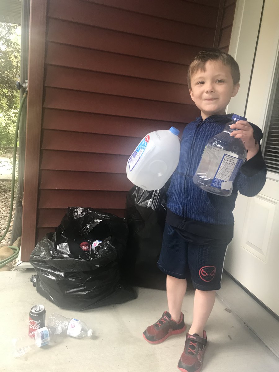 StolleryKids's tweet photo. Bottles and cans piling up? ♻️ Donate your empties to help #StolleryKids using Skip the Depot and we'll send you a tax receipt. Download the app and book a pick-up from your home or business here: https://t.co/heGdrCxEnZ #yeg https://t.co/Iv2zjARi3o