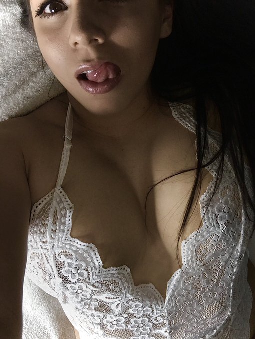 Hey guys! Subscribe to my onlyfans for exclusive content, you won&rsquo;t regret it;) come have some fun with