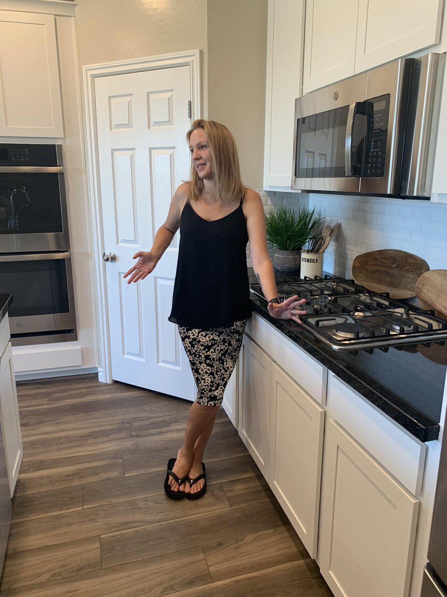 Viewing model homes in Skye Canyon today, talking to myself. Maybe lol.  Lmk if you wanna go check some out. I’m currently obsessed with Next Gen homes 😍😍😍♥️♥️♥️🏡🏡🏡#Vegas #vegasrealtor #vegasrealtorpam #realtor #lasvegas #nextgenhomes