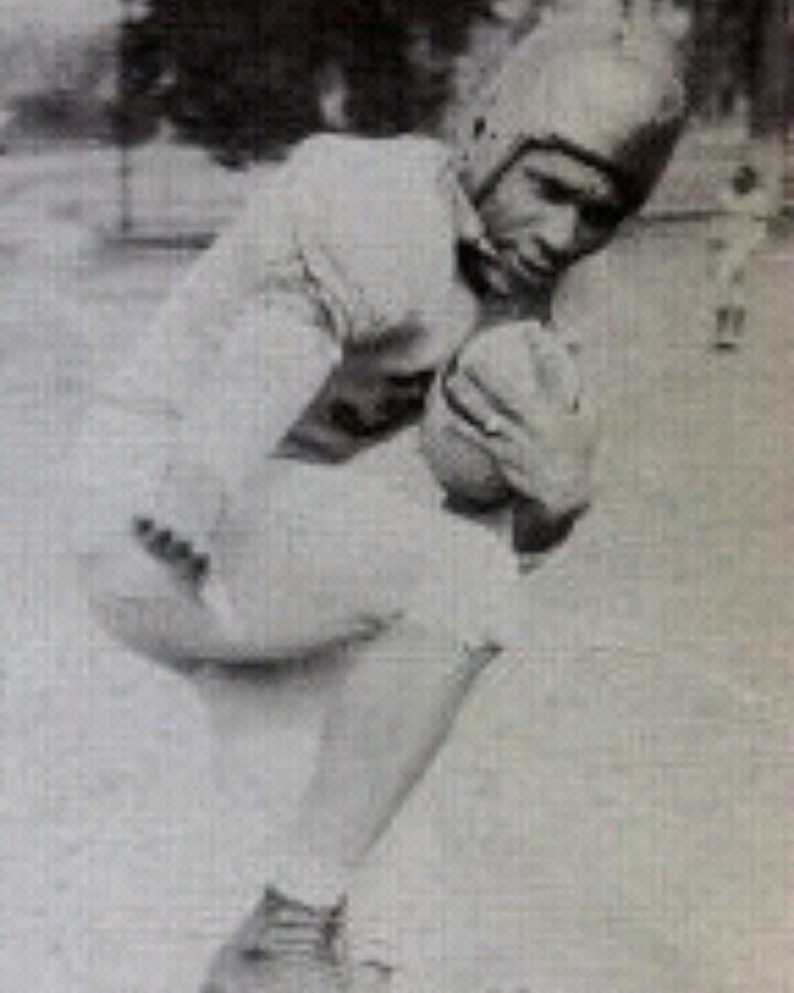 HBCUReunion's tweet photo. #TBT - Future Civil Rights activist, Medgar Evers, while a football player for then Alcorn A&amp;M College, now the Alcorn State University Braves!

🏈 💛 🏈 💜 🏈

#medgarevers #alcornstateuniversity #alcornstatebraves #swacfootball #hbcuthrowback #hbcuculture #hbculove #hbcumade https://t.co/R4DA6dPyDW