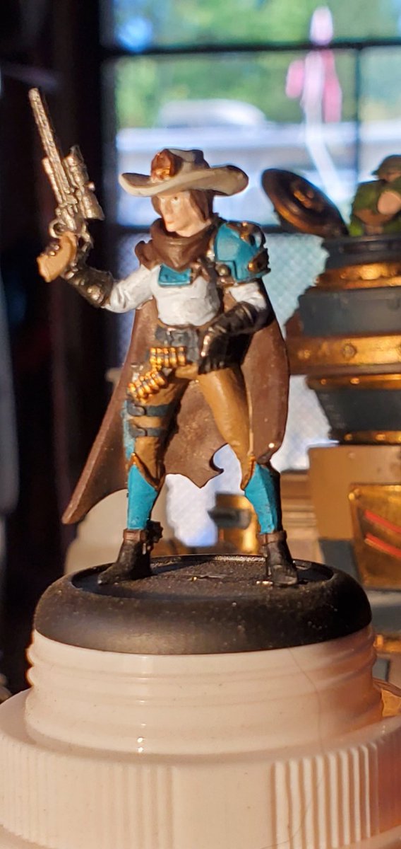 PG_Nikodms's tweet photo. @privateerpress A day late. Still need to finish her base. https://t.co/nSihXiL91b