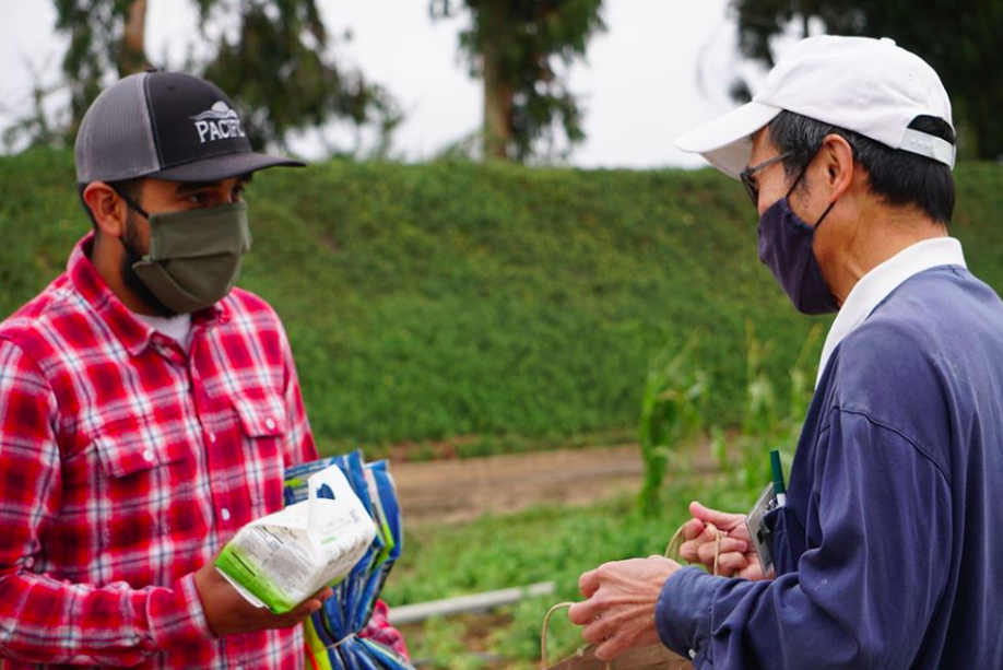 TzuChiUSA's tweet photo. This month, #TzuChiNorthwest received a shipment from #MasterChengYen in Taiwan 🇹🇼. It was 760 boxes of #JingSi instant rice 🍚 &amp; noodles 🍜  to keep hungry individuals and families fed through the pandemic! Learn all about where it went &amp; how to help: https://t.co/1WqL0J1T5Y https://t.co/vwQYtHzVn7