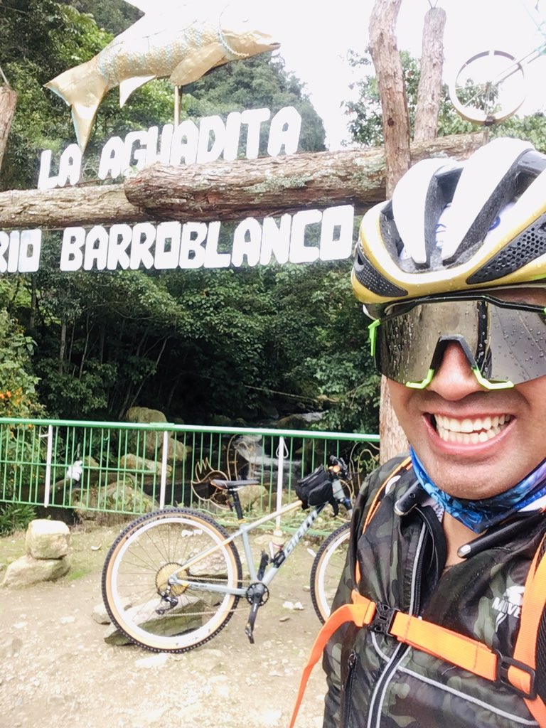 kahelr's tweet photo. Bogotá- Chinauta #mtbcolombia 🇨🇴 #ciclismocolombia #pasionporlabici #mtblife #mtb #btt #cycling #roadbike #mtblife #msctires #velo #bikelife #bikeporn #rideliferidegiant #bibshort #gianttalon3 #strava #cyclingphotos #vtt #instabike #singletrack #atrevetealoimposible https://t.co/WQATmQz2RG