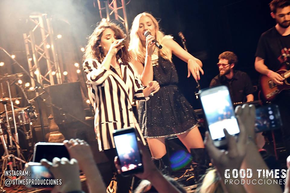 Sarah & John B. (@sarahxjohnb) on Twitter photo 