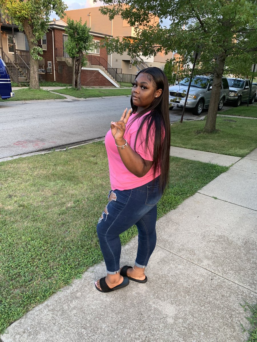 atukess's tweet photo. only talk to bosses, independent, can’t be fw a scrub 💋 https://t.co/V7YDfkhH52
