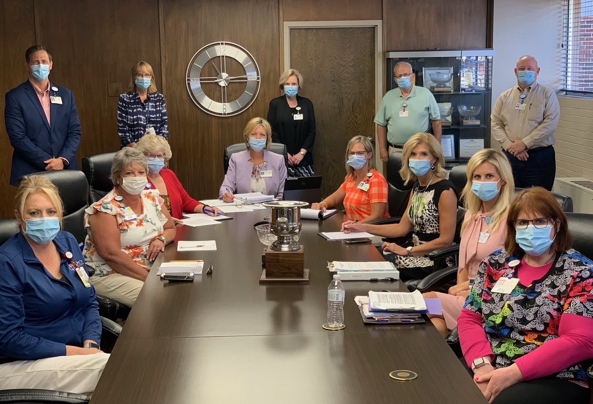 StMarysRegional's tweet photo. We've been focused and strategic in our response to COVID-19 at St. Mary's. Since early March, leaders from a variety of areas within the hospital have been operating under Incident Command Structure to coordinate all aspects related to the pandemic #SafeTrustedReady https://t.co/yxiQWcoYCe