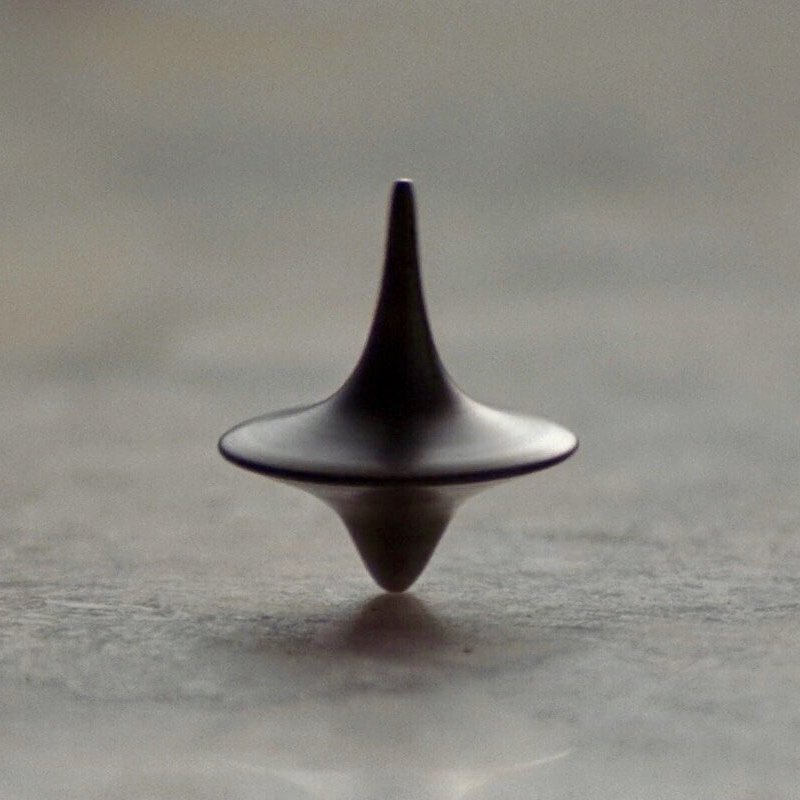 Factsonfilm's tweet photo. Leonardo DiCaprio still has 'no idea' what happened at the end of 'Inception' (2010)

'You’re just focused on your character, man' https://t.co/0LOtY173G2