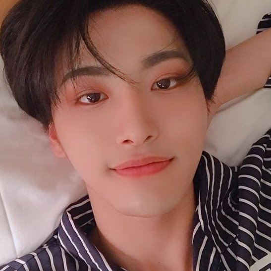 louvletters's tweet photo. 𝗯𝗲𝗲𝗽 𝗯𝗲𝗲𝗽! @hwaprecious_, you received a new message! 
⠀⠀⠀⠀⠀ ⠀ ⠀𝘀𝗲𝗼𝗻𝗴𝗵𝘄𝗮 loves you 𝘀𝗼 𝗺𝘂𝗰𝗵! ☀️ https://t.co/jcmzszT21l