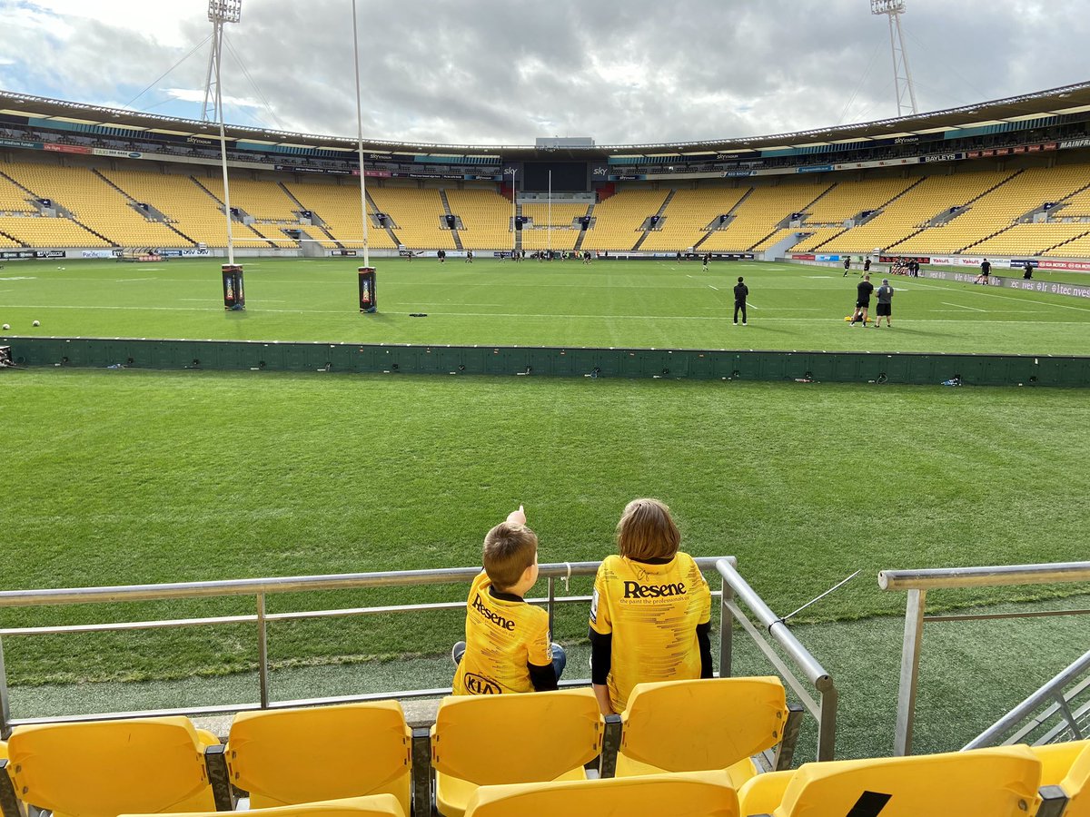 mazfletcher11's tweet photo. Thanks again for yet more amazing memories today @Hurricanesrugby https://t.co/1SIjkZPH0o