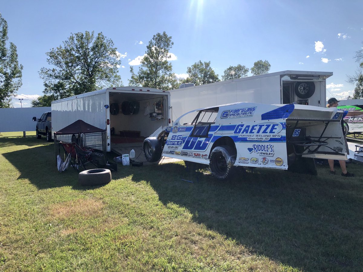 GoodMotorsports's tweet photo. We decided to try a new track so the 85 has ventured over to Norman County Raceway for their Amod special tonight! 

23 Amods, 3 heats - 85 is starting 4th in the 1st heat! @K1RaceGear  #k1racegear https://t.co/5cEd6KLElH
