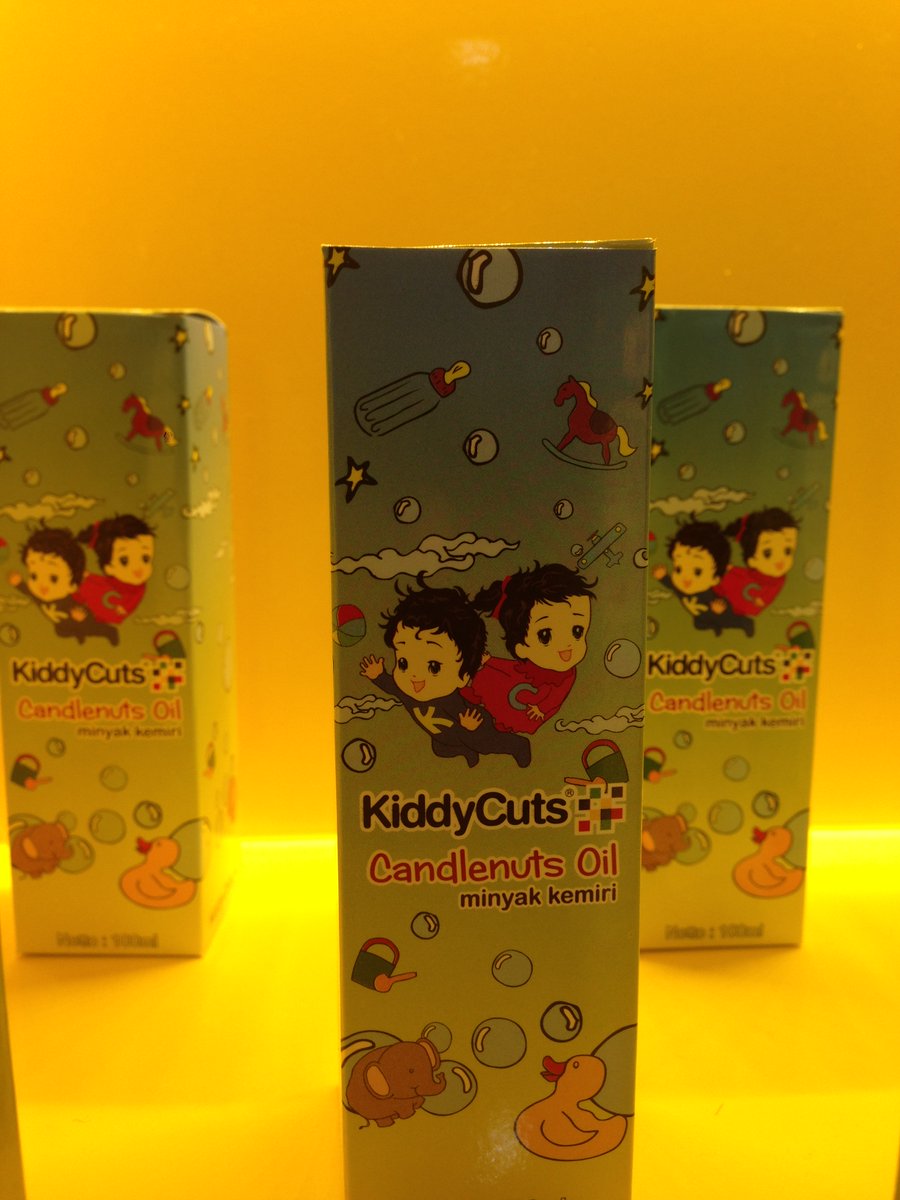 Tidak hanya potong rambut, kami juga menyediakan produk produk perawatan rambut khusus anak...
Hubungi kami di (021) 78871011
Kami siap melayani potong rambut putra putri anda dengan standard perlindungan Covid 19