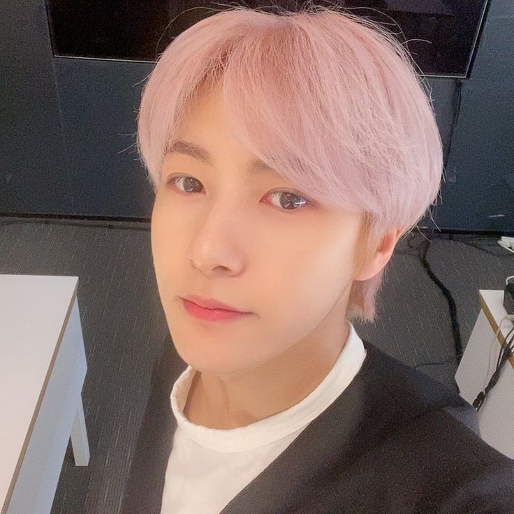 louvletters's tweet photo. 𝗯𝗲𝗲𝗽 𝗯𝗲𝗲𝗽! @RENJUNLlPS, you received a new message! 
⠀⠀⠀⠀⠀ ⠀ ⠀𝗿𝗲𝗻𝗷𝘂𝗻 loves you 𝘀𝗼 𝗺𝘂𝗰𝗵! ☀️ https://t.co/mUytfTSVWt