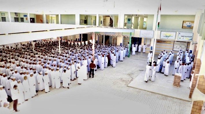 JamalAIB79's tweet photo. أن گان هناگ توجه من وزارة التربية والتعليم بالتعليم عن بعد للعام الدراسي القادم لحين انحصار شدة الوباء 
فيجب الاستعداد لها وأعلانه من الان حتى يتهيأ الاباء الى تقوية الانترنت فى بيوتهم وشراء اجهزة حاسوب
وگذلك معالجة مسألة ضعف شبگة الانترنت فى القرى العمانية المنتشرة https://t.co/PN9QyeWQRQ