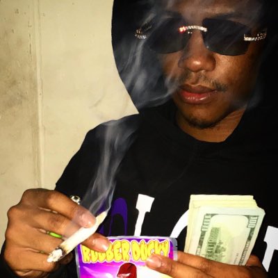 juggrx's tweet photo. TAP IN IF YOU TRYIN MAKE SOME FREEBANDZ💳💯follow me on ig @5ljuggrx we not fuckin around❌🧢 #NewProfilePic https://t.co/rasIDHmCAJ