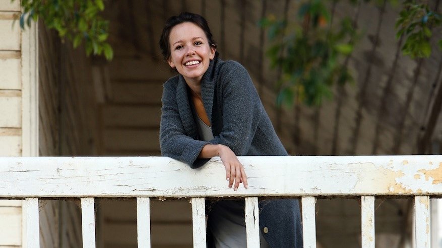 FNTelegraph's tweet photo. Tara June Winch wins the 2020 Miles Franklin Literary Award [by Ella Harris]

The Yield weaves together stories to reveal how Indigenous history carries forward pain and sorrow yet allows compassion, resilience, dignity, humour and humanity to flourish.

https://t.co/yc9gZgUIhb https://t.co/JMGjXVqXuA