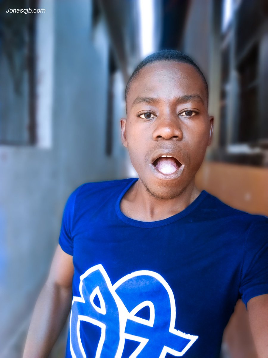 Jonasqjb's tweet photo. Katika vitu kuepuka ni maumivu ya kutuma nauli mtu asije mbaya sana kwa vijana wengi😂
#qjb #jonasqjb https://t.co/M4Wdwo7WKb