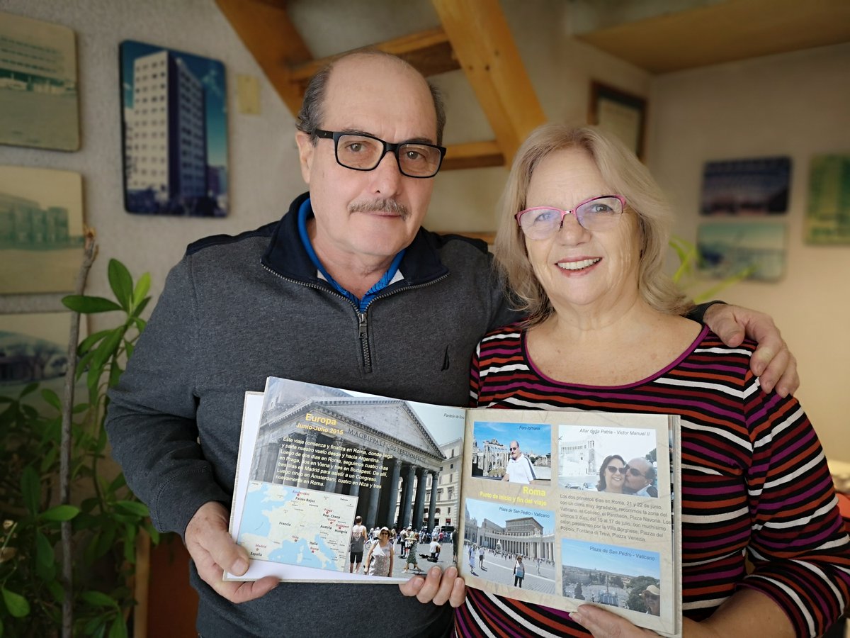 Aún no imprimiste las fotos de ese viaje inolvidable que hiciste? 😱
Aprovechá el 🔥15% OFF 🔥 hasta el 19 de Julio y cómo hicieron Zulema y su esposo 😍 armá el libro de tu viaje ✈✈✈
Info aquí bit.ly/VIVILASFOTOS-P…

#VIVILASFOTOS #Fotolibro #Photobook #Viajes