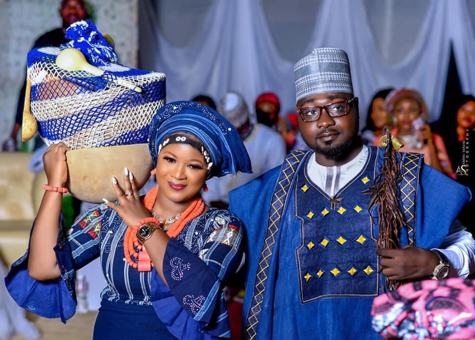 AlheriNdagami's tweet photo. Don’t waste culture ❤️😍 #gbagyiweddings #gbagyiculture #trends #indigenousrights #abujaculture #abujalifesytle #Northern #naijaweddings https://t.co/uB3LR2PNWx