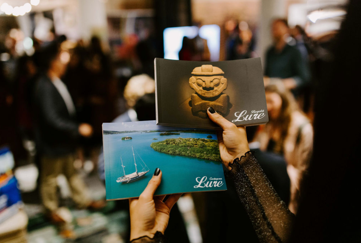 LURECITYGUIDE's tweet photo. Nuestro #tbt de hoy: una noche de celebración con los miembros leales de la Cámara de Comercio Colombo-Holandesa 'Holland House' en Casa 73-22
#LureCityGuide #Lurebogota #bogota #Colombia #ColombianLuxurylifestyle #Lifestyle #travelguide #HollandHouse https://t.co/C7skvRmaIS