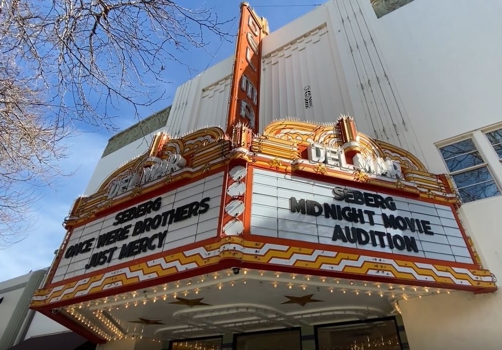 LandmarkLTC's tweet photo. Take a virtual tour of #LandmarkDelMarTheatre here: https://t.co/3SwIFXYSQb What do you miss most about going to the movies?
#TheaterTour #DelMarTheatre #SantaCruz #LandmarkFamily #LandmarkForward https://t.co/Birnrka4yQ